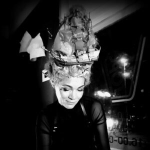 Naised & Numbrid, kogukonnateatri projekt naistele; TUUM Teater, rakendusteater, kogukonnateater, teater kogukonnaga, lihtsad inimesed laval, lugude jutustamise etendus